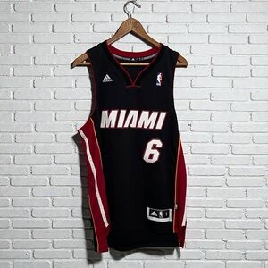 LeBron James Miami Heat #6 Adidas NBA Jersey Black Red Size S